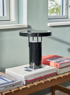 BringMe portable table lamp