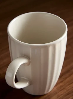 Broad grooves mug