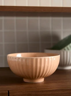 Broad grooves small bowl