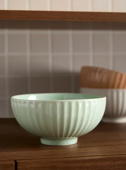 Broad grooves small bowl