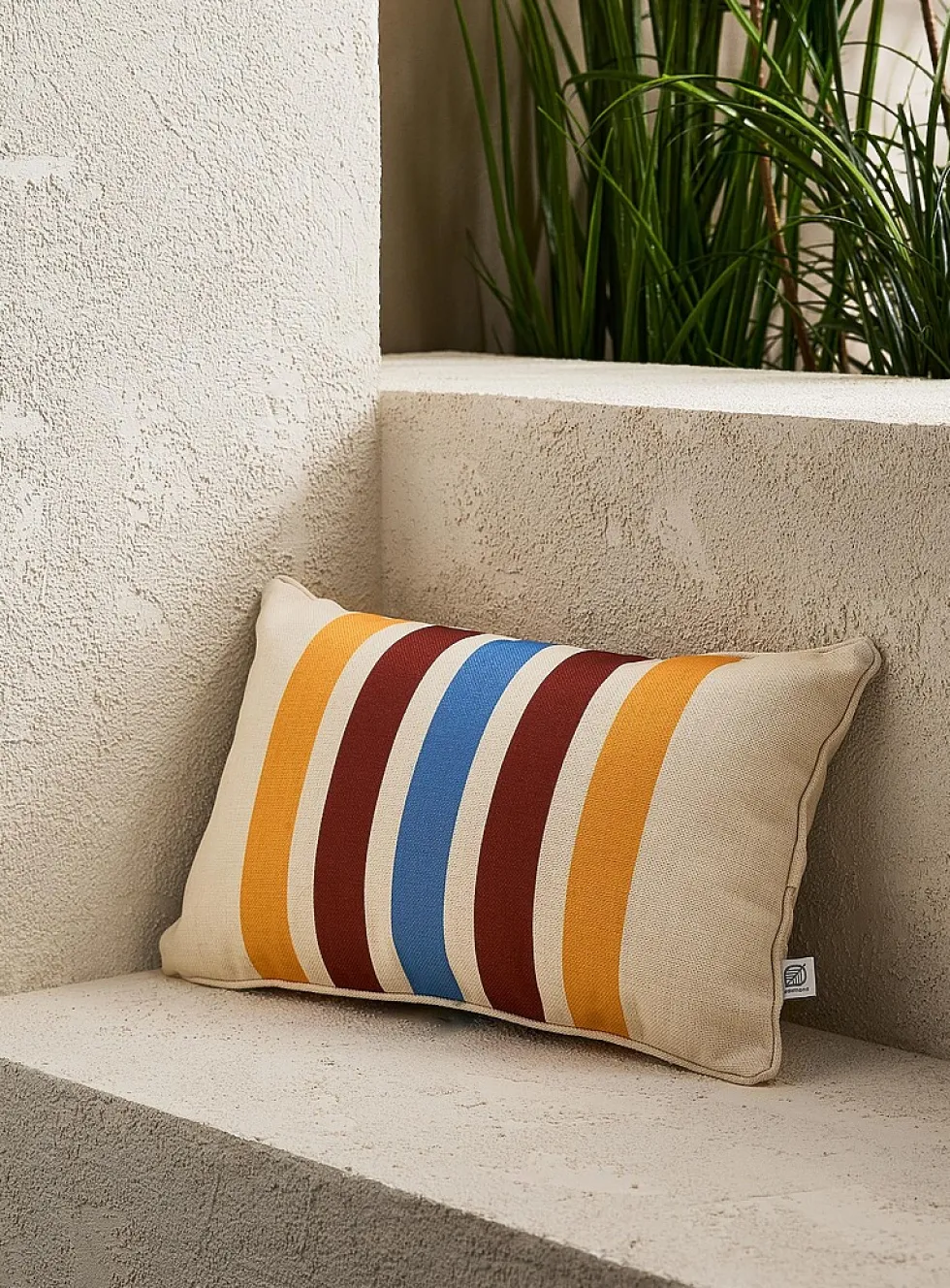 Broad stripes removable-cover outdoor cushion