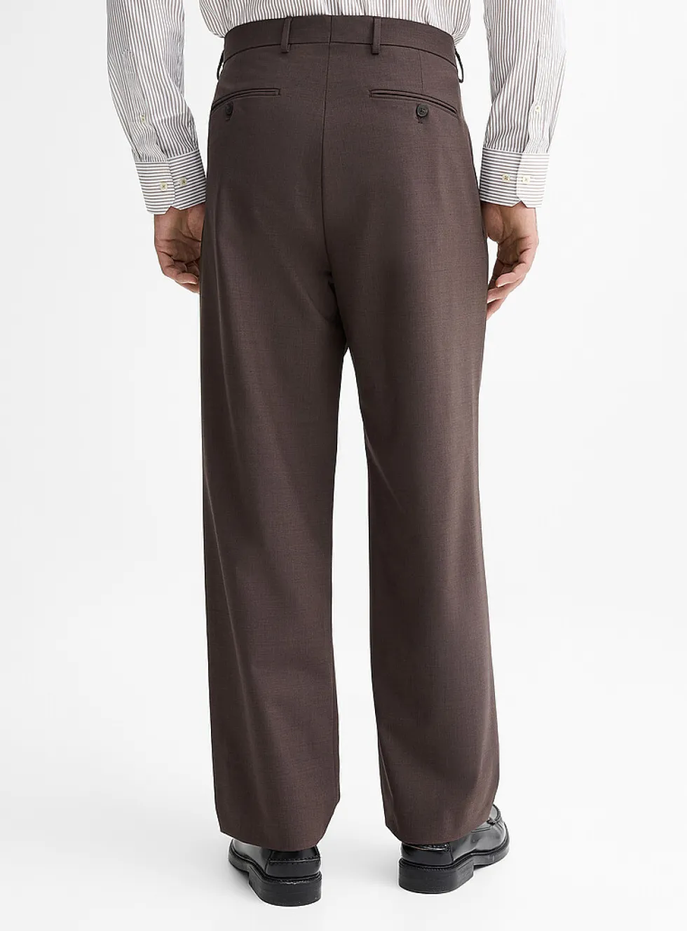 Brown pleated pant