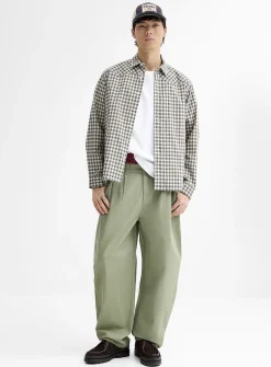 Brushed twill pleated chinos