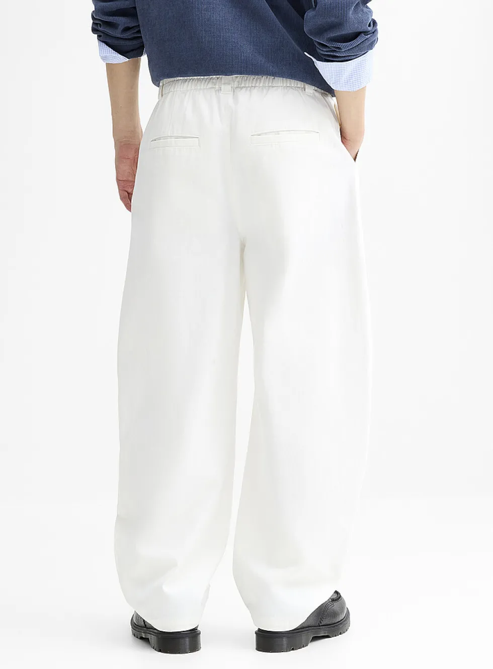 Brushed twill pleated chinos