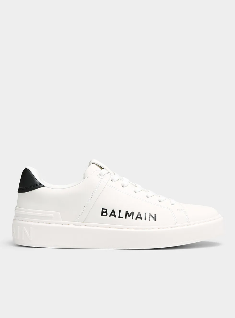 B-Short contrasting logo sneakers
