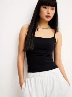 Built-in bra cropped cami