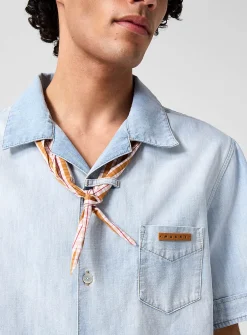 Built-in scarf faded chambray shirt