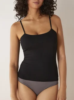 Bust-lining scoop-neck cami