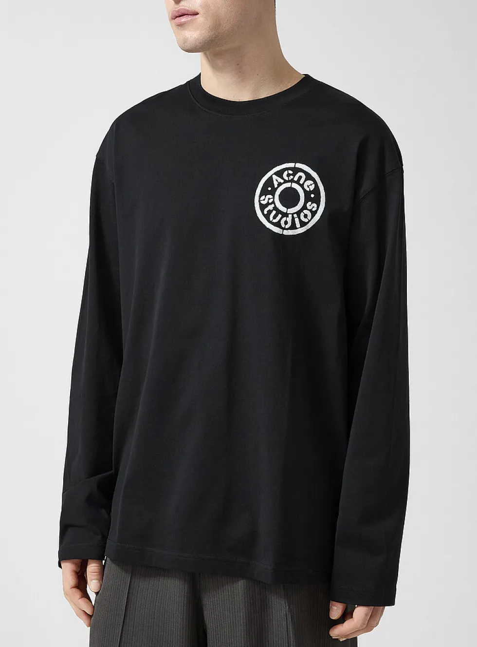 Button logo long-sleeve T-shirt