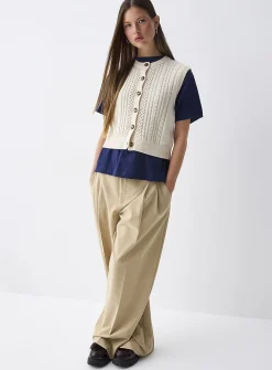 Buttoned cable-knit sweater vest