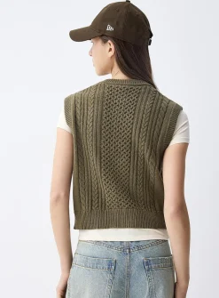 Buttoned cable-knit sweater vest