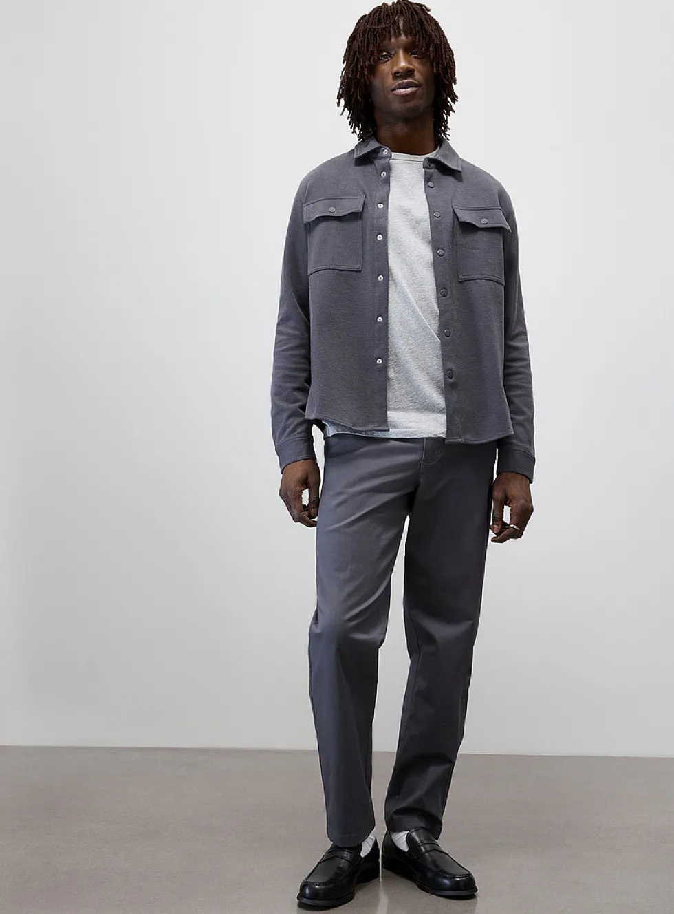 Buttoned elastic-waist chinos