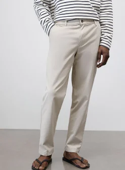 Buttoned elastic-waist chinos