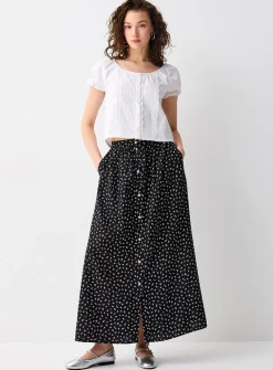 Buttoned maxi skirt