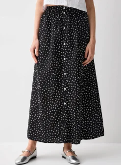 Buttoned maxi skirt