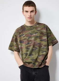 Camouflage pattern T-shirt