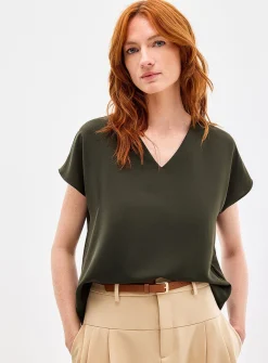 Cap-sleeve flowy blouse
