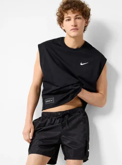 Cargo-pocket swim trunk