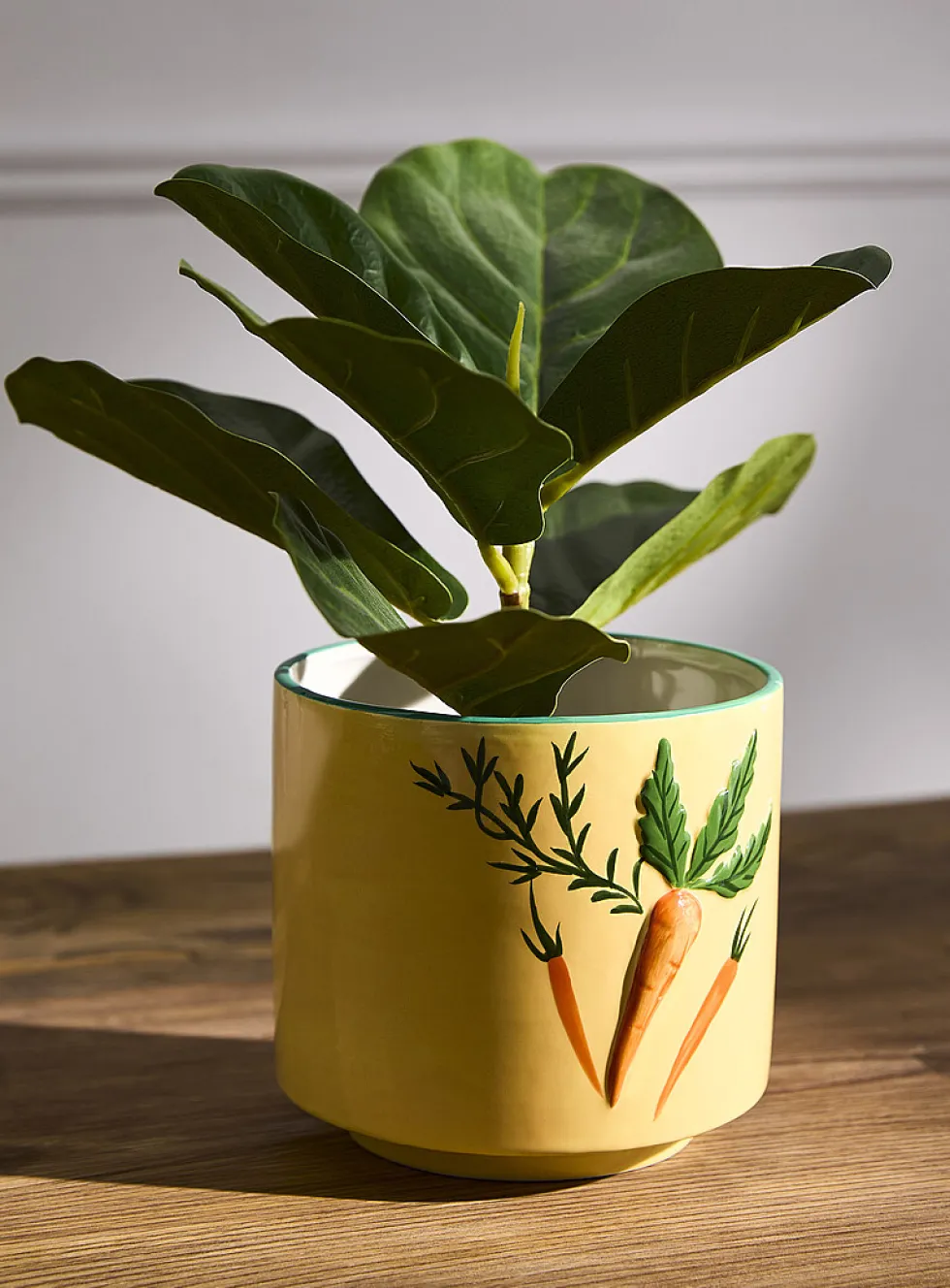 Carrots yellow planter