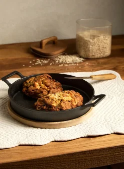 Cast iron skillet with bamboo tray