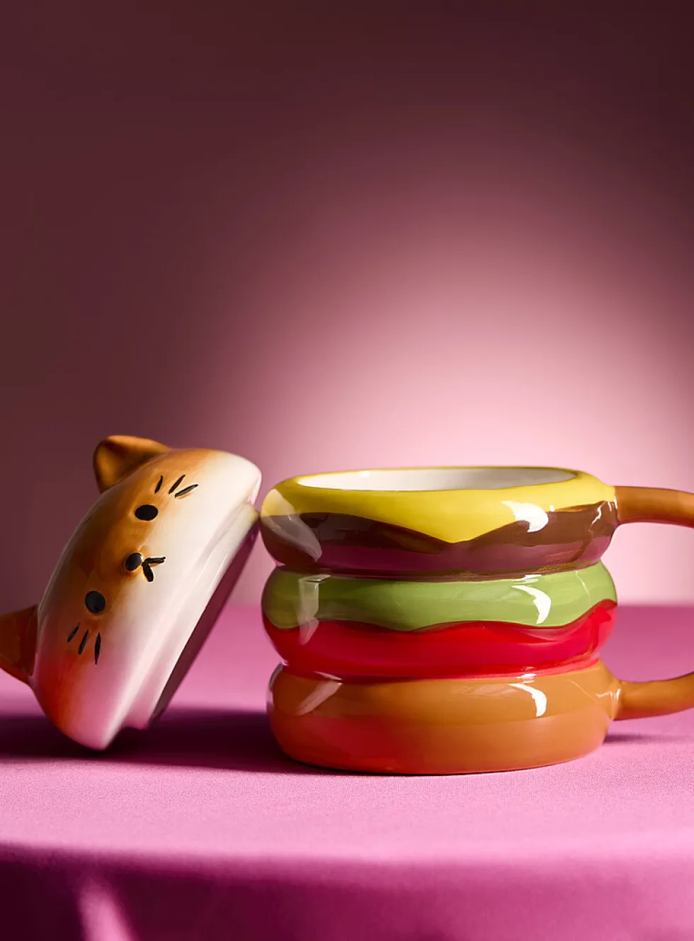 Cat burger lidded mug