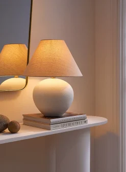 Ceramic jar table lamp