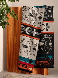 Ceremony recycled fibre blanket