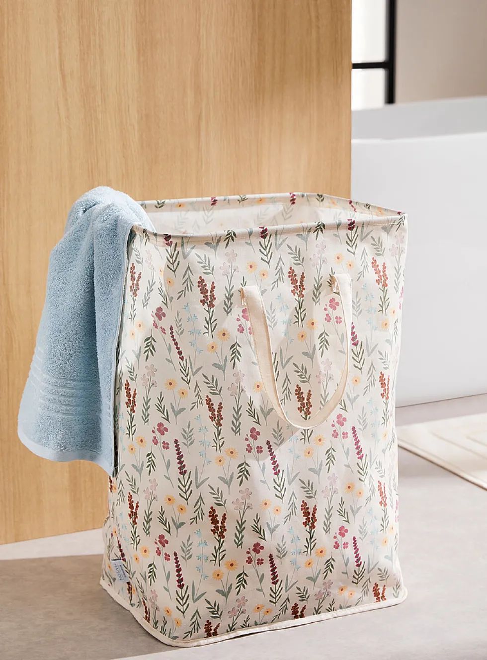 Charming flowers laundry basket
