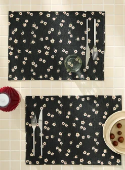 Charming flowers tapestry placemats
