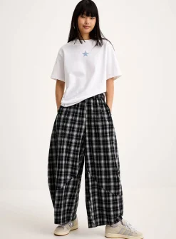 Checkered barrel-leg pant
