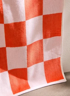 Checkered organic cotton beach towel