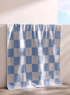 Checkered organic cotton beach towel