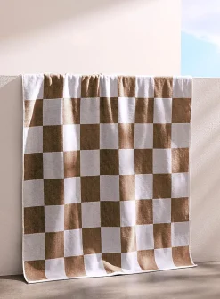 Checkered organic cotton beach towel