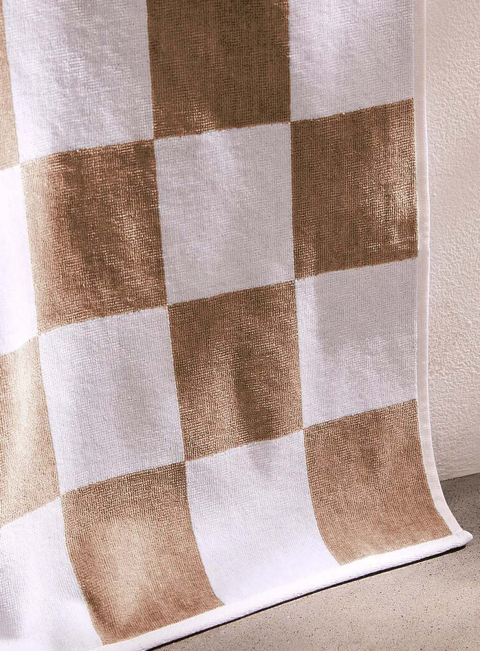 Checkered organic cotton beach towel