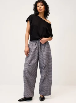 Checkered poplin barrel-leg pant