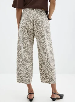 Cher leopard jean