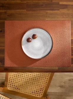 Chevron effect placemat