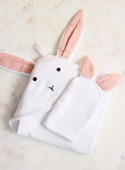 Child's bath time set