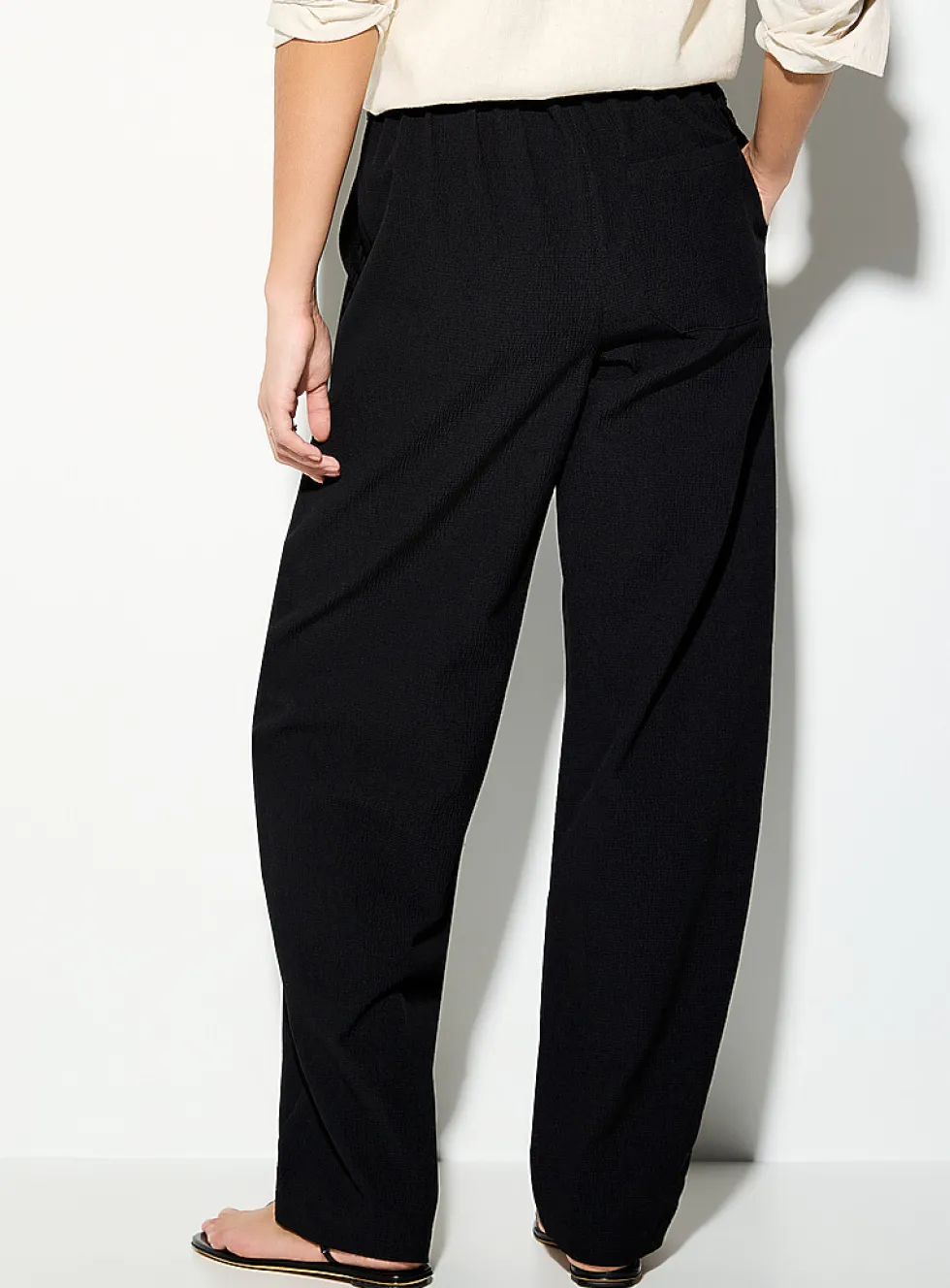 Chloe Lizza lightweight crinkled barrel-leg pant