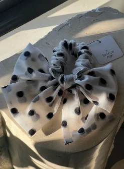 Chubby bow scrunchie