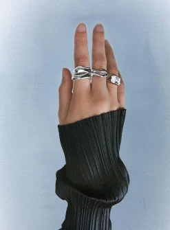Cirrus ring