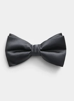 Classic bow tie
