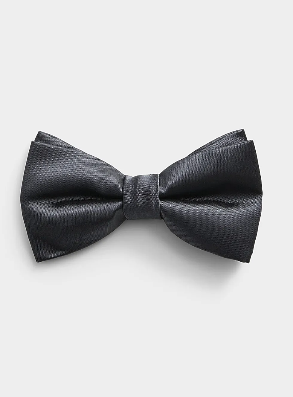 Classic bow tie