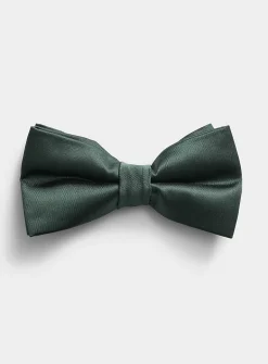 Classic bow tie