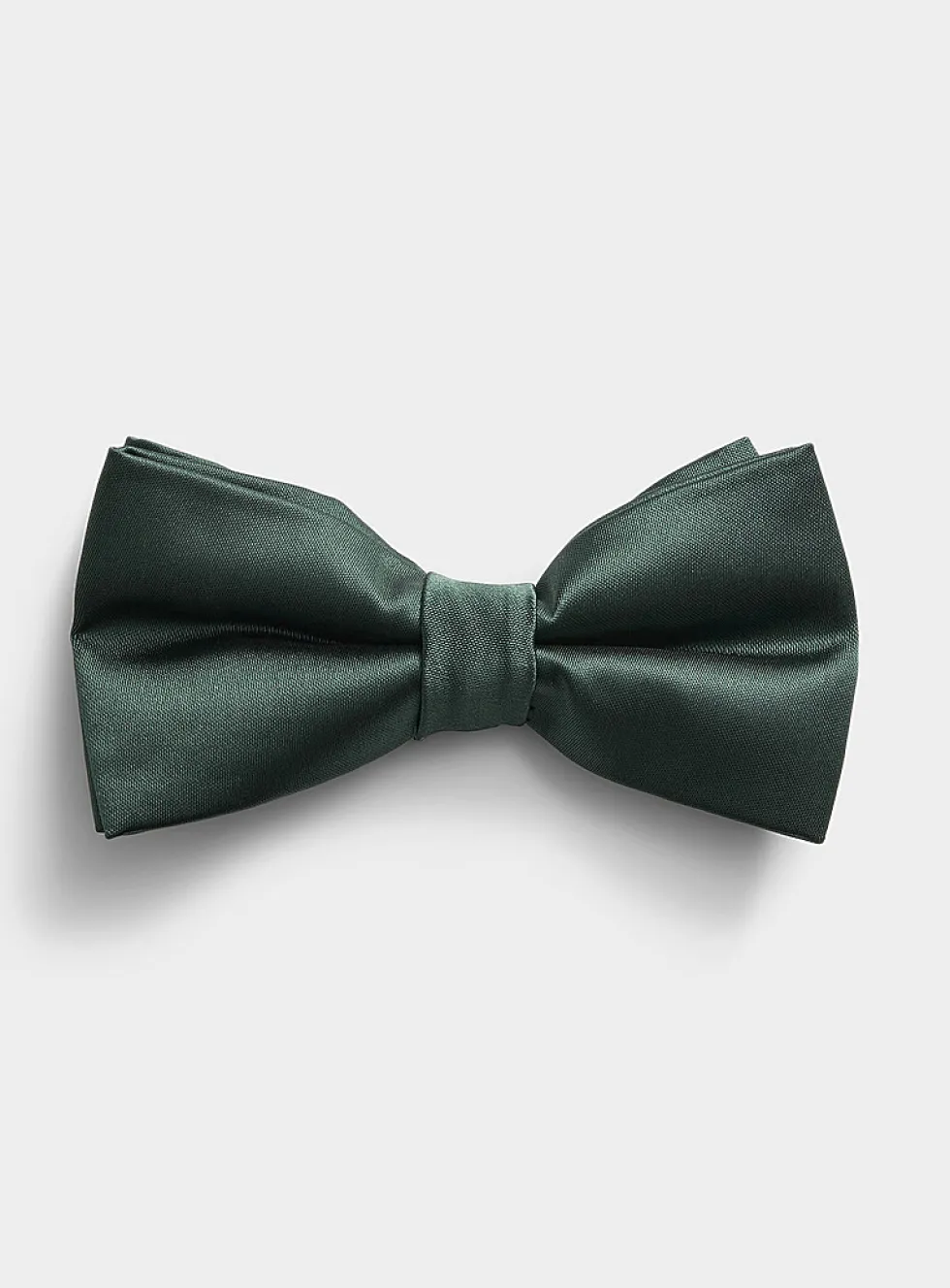 Classic bow tie