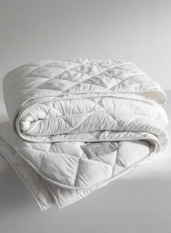 Classic cotton and wool duvet