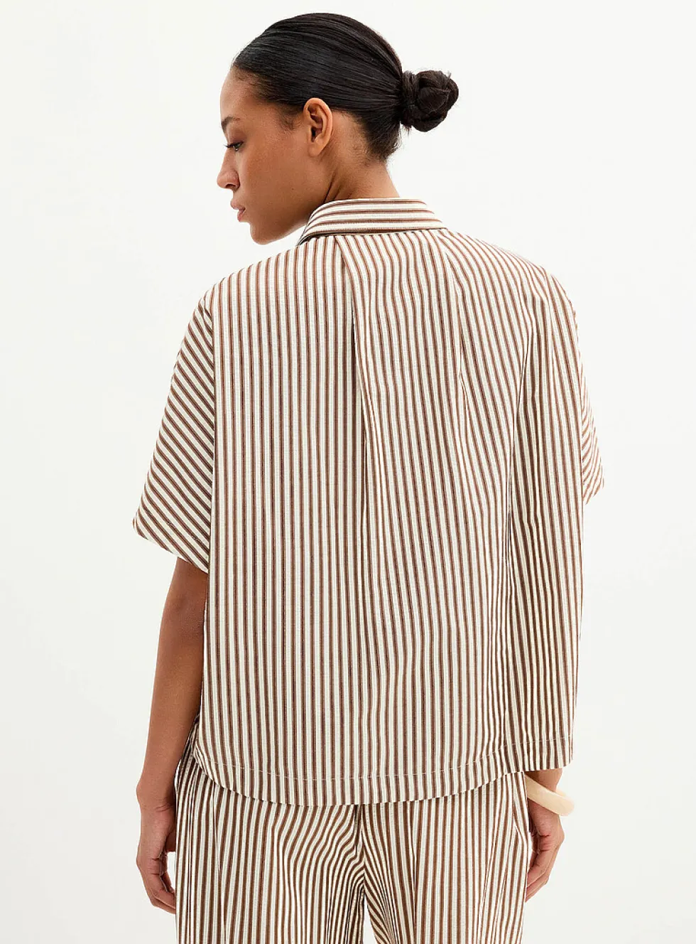 Coffee-coloured stripes loose seersucker shirt