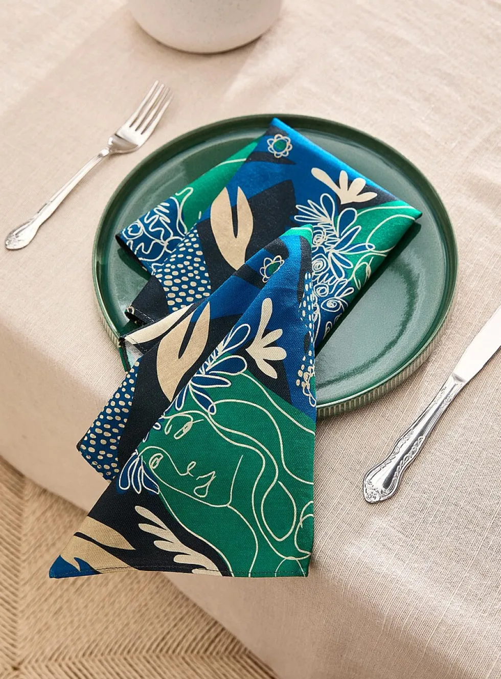 Colourful napkin set