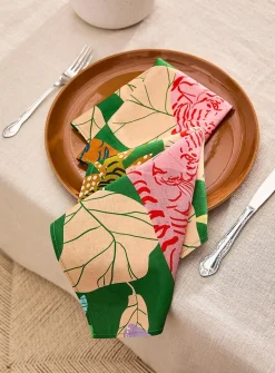 Colourful napkin set