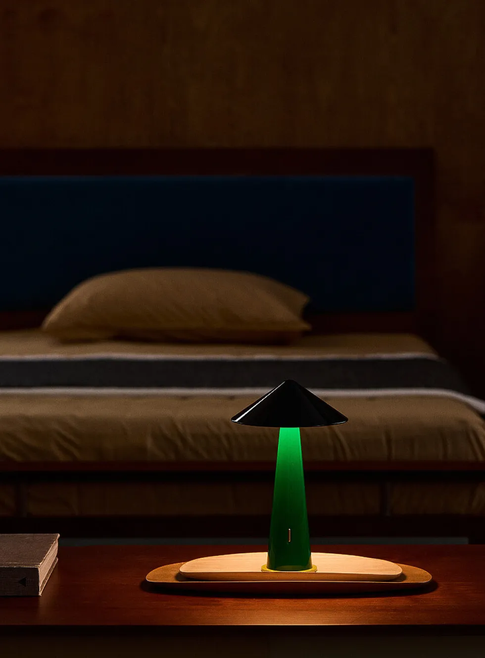 Colourful portable LED lamp
